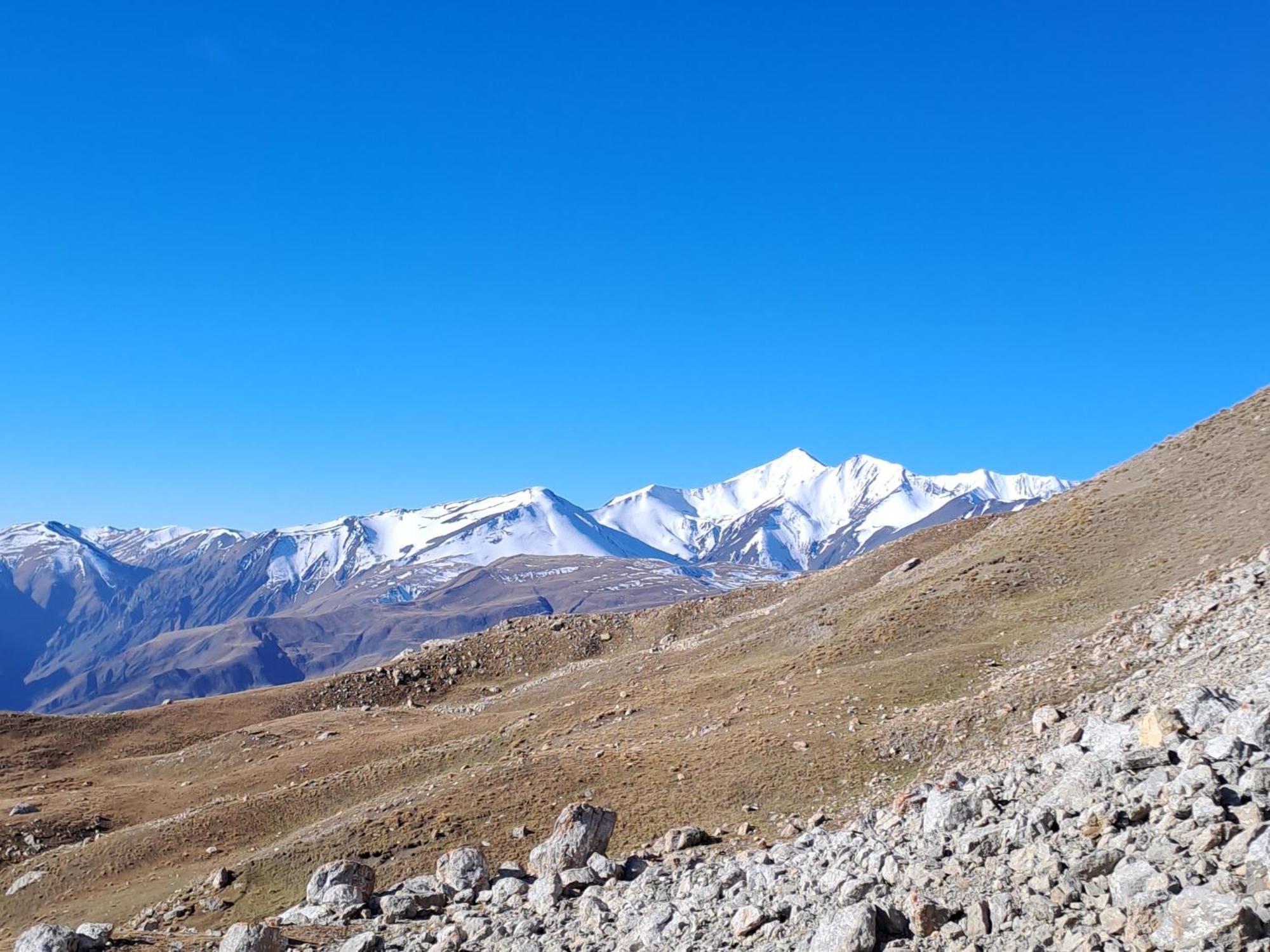 Xinaliq Khinalig Izzet'S Riverside Home Stay 외부 사진