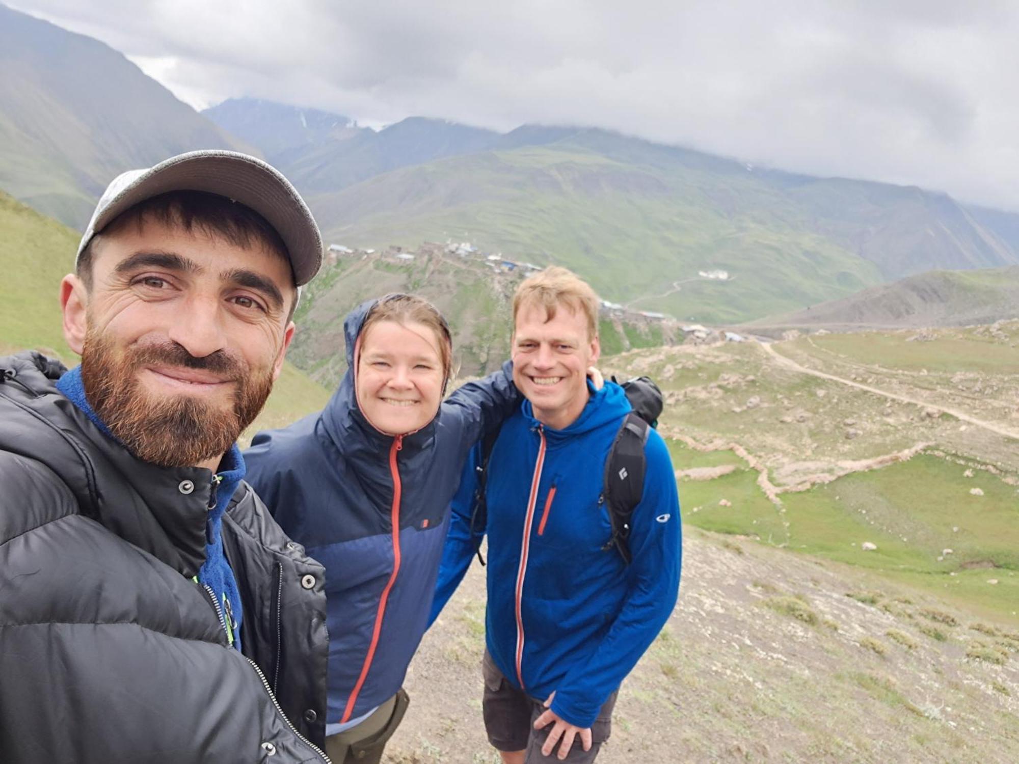 Xinaliq Khinalig Izzet'S Riverside Home Stay 외부 사진