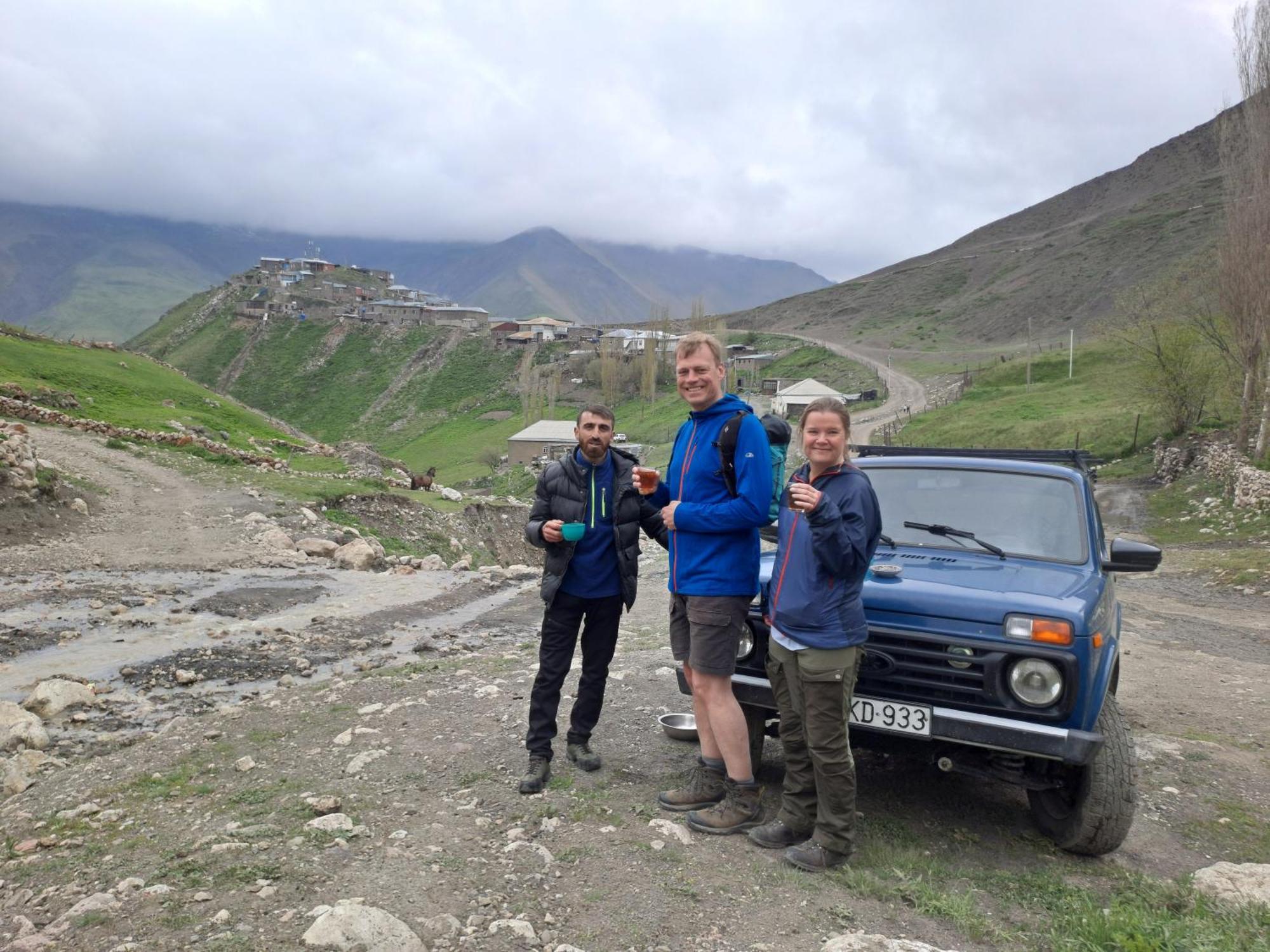 Xinaliq Khinalig Izzet'S Riverside Home Stay 외부 사진
