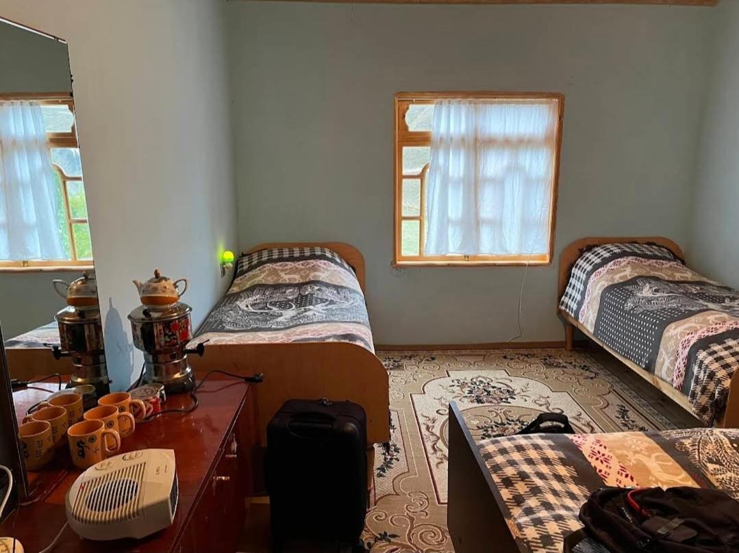 Xinaliq Khinalig Izzet'S Riverside Home Stay 외부 사진