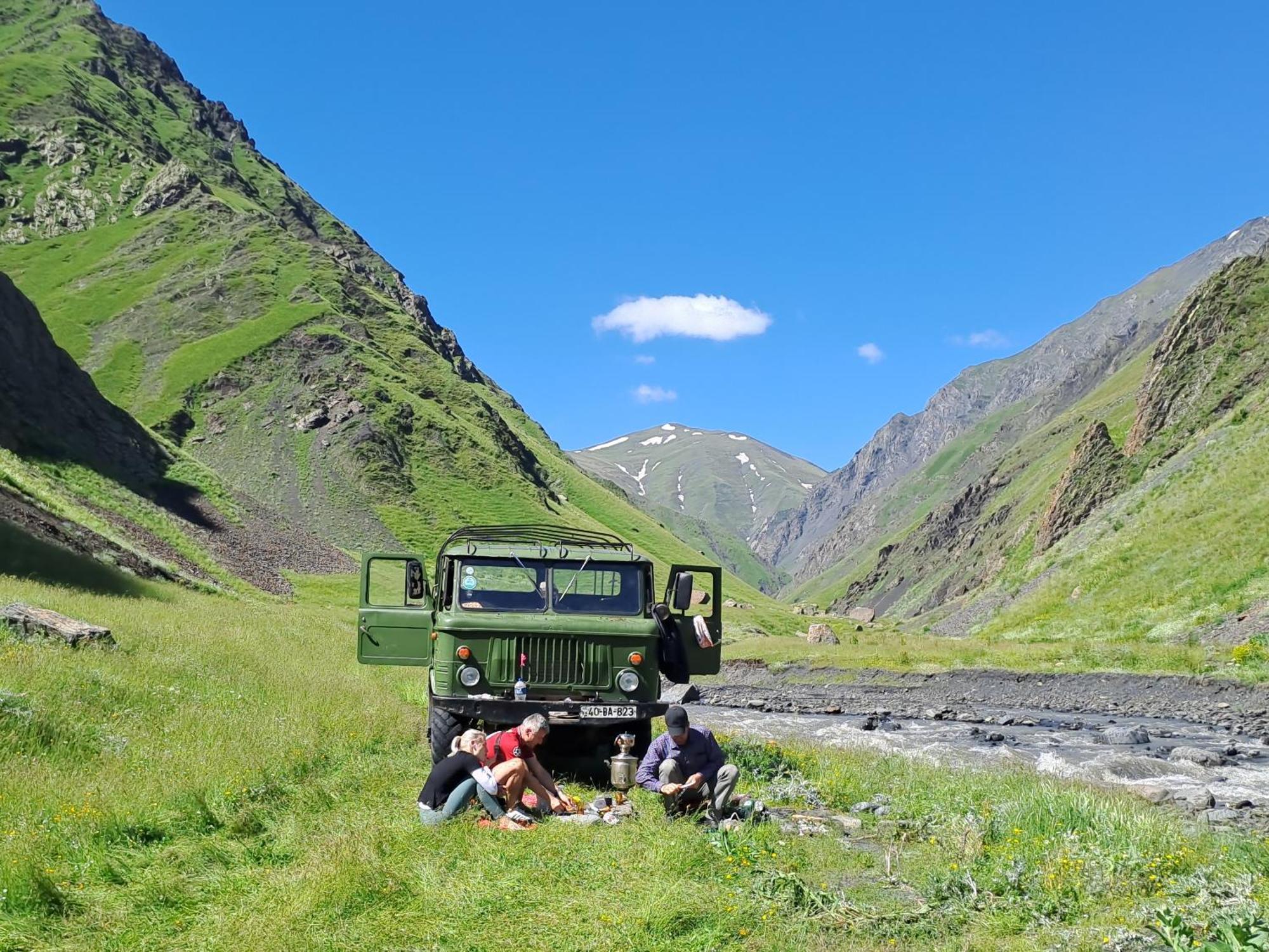Xinaliq Khinalig Izzet'S Riverside Home Stay 외부 사진